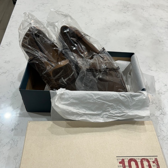 Men’s Shoes – Johnston & Murphy 1901 Brown Suede Loafers | Size 12M | New in Box main image 7